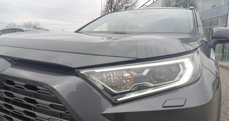 Toyota RAV4 cena 161900 przebieg: 52971, rok produkcji 2019 z Barwice małe 379